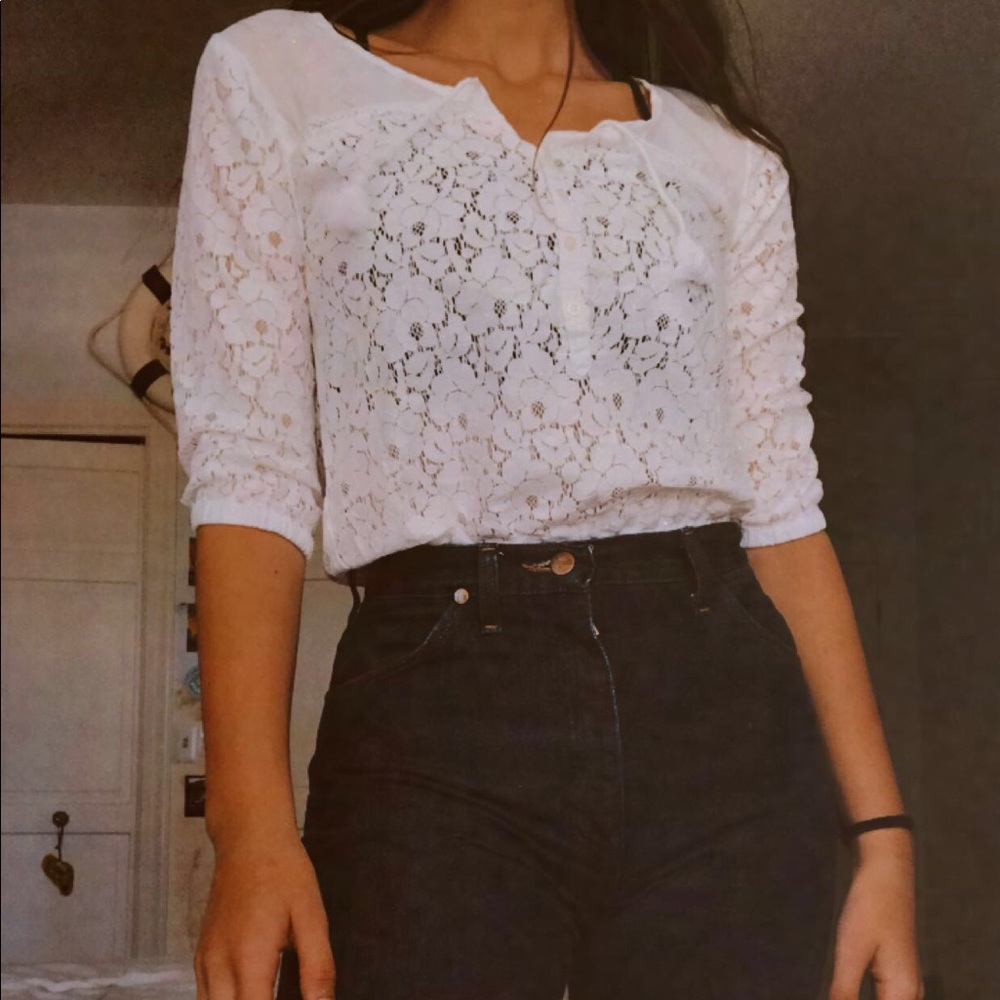 Aeropostale lace top